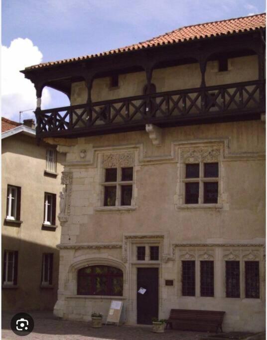 Appartement 90 M2 Vic-sur-Seille Exterior foto